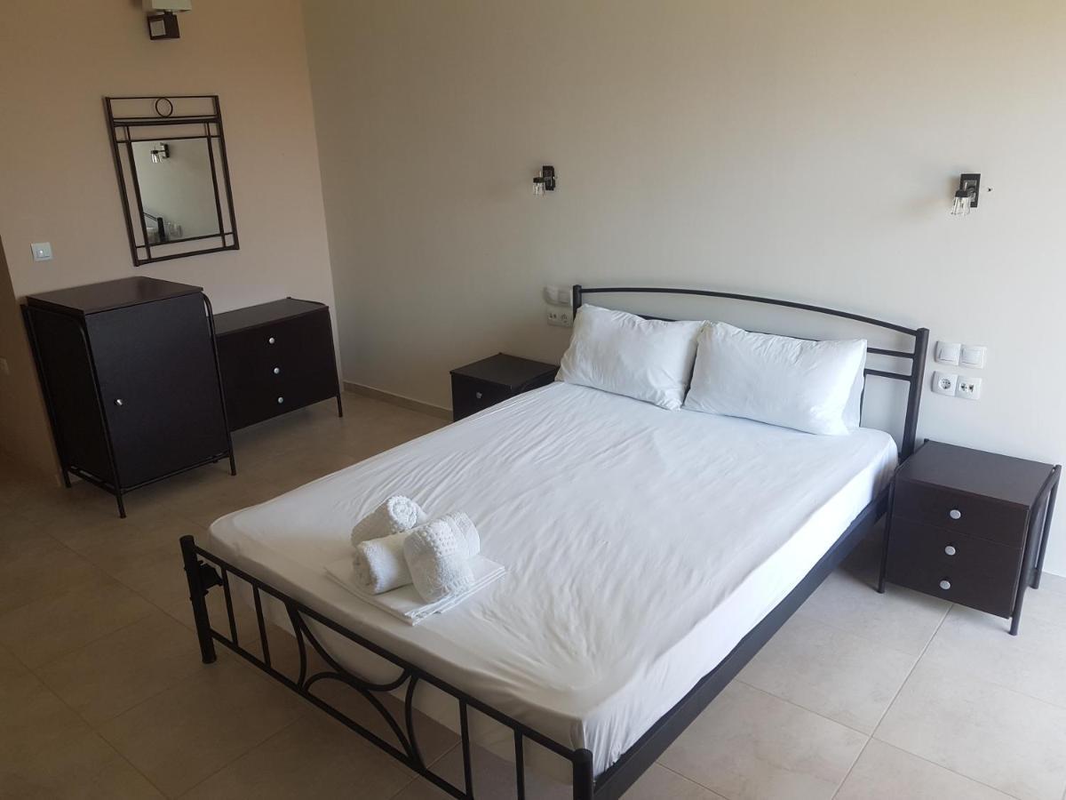 Ocean Hotel Resort Кастросикия Екстериор снимка